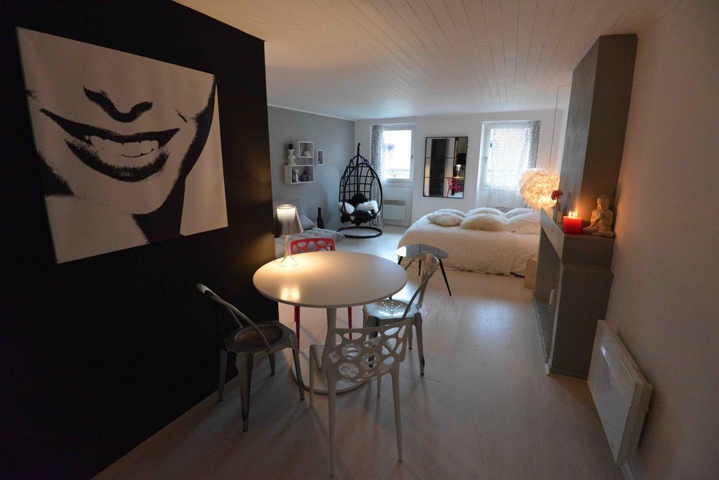 "Un Lieu Unique" Le Cozy Apartment อานซี ห้อง รูปภาพ